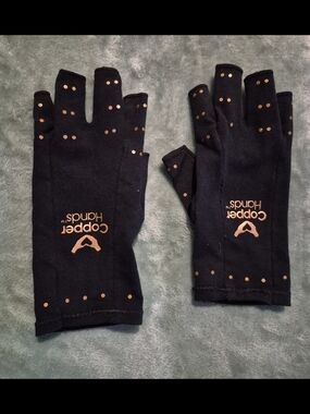 Copper Hands Black Compression Gloves For Woman